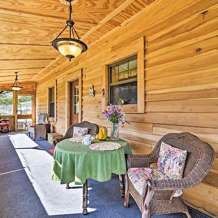 Honey House Cabin - A Quiet Countryside Retreat! Nappanee Esterno foto