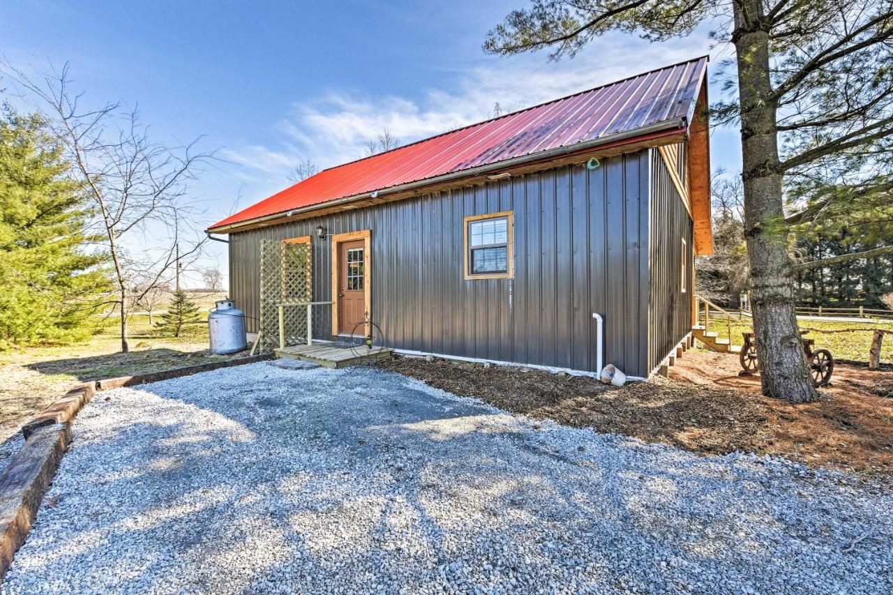 Honey House Cabin - A Quiet Countryside Retreat! Nappanee Esterno foto